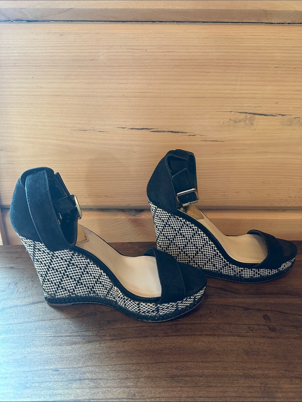 Vince Camuto Heels - Picture 5 of 7